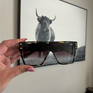 NEW quay oversized sunglasses